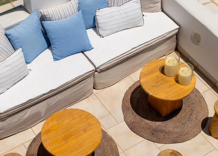 Virginia Villa Ambelász